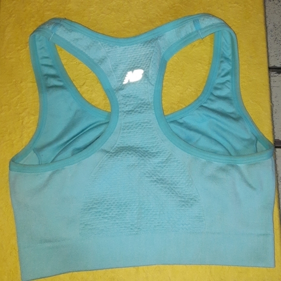 NEW Balance sports bra 120 - Picture 2 of 3